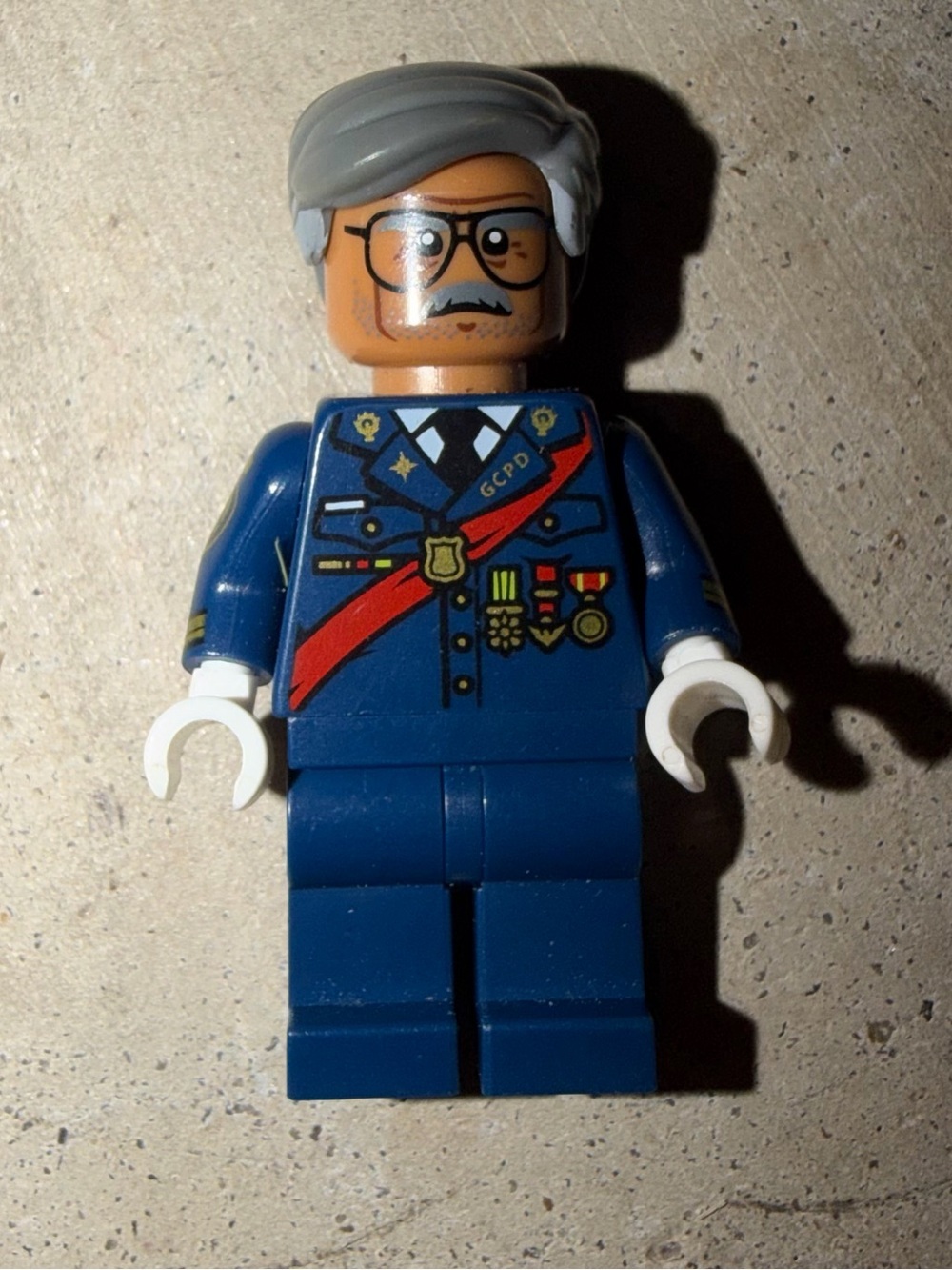 LEGO Batman Movie Commissioner Gordon Minifigure